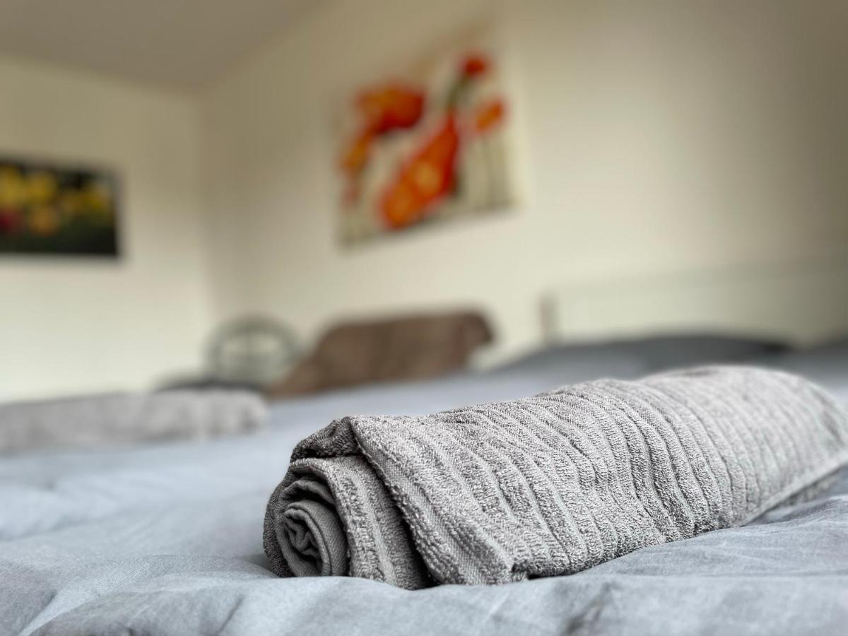 Schoene Zentrale Zimmer In Wilhelmshaven Apartment Exterior photo